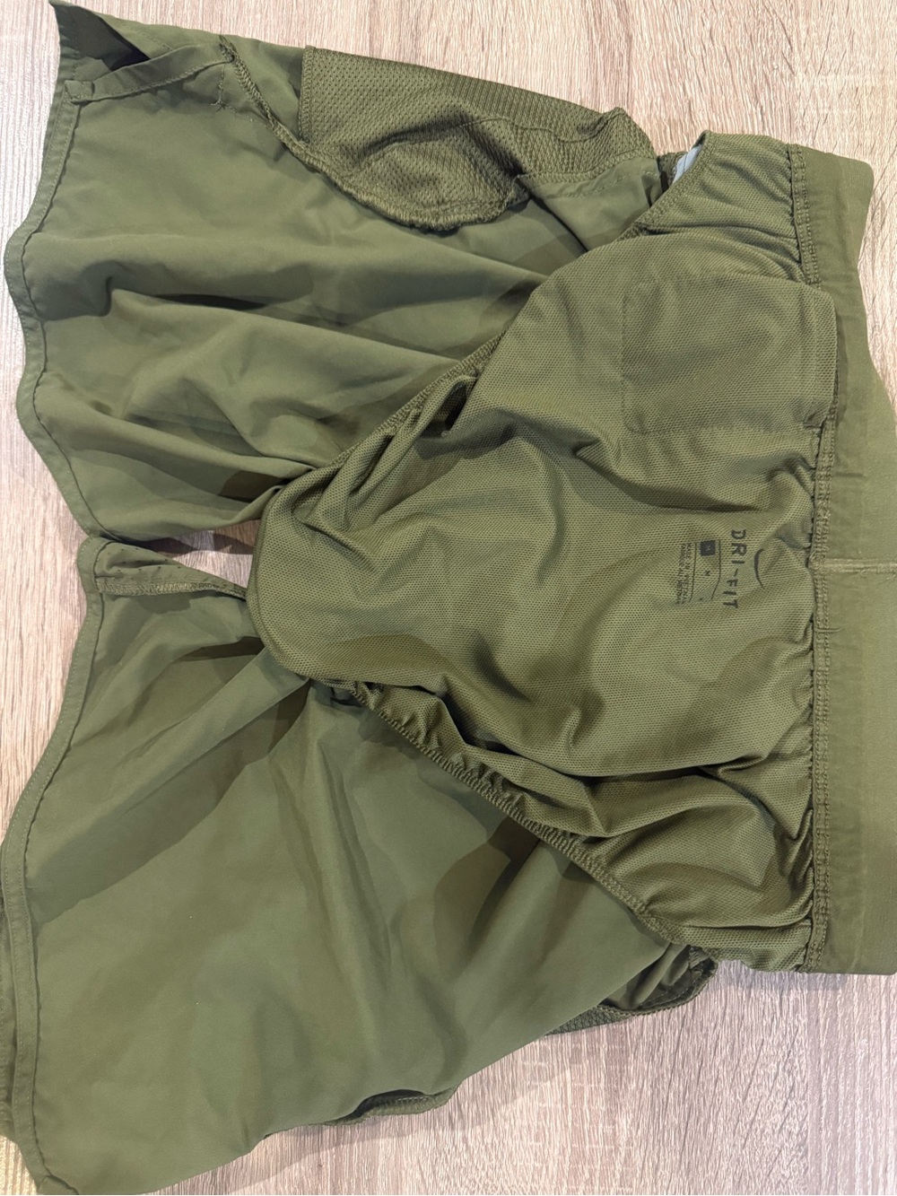Nike running shorts-olive - Picture 3 of 3